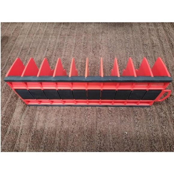 Pliers Organizer  Non-Slip Rubber Base Fuel & Solvent Resistant - Picture 3 of 3